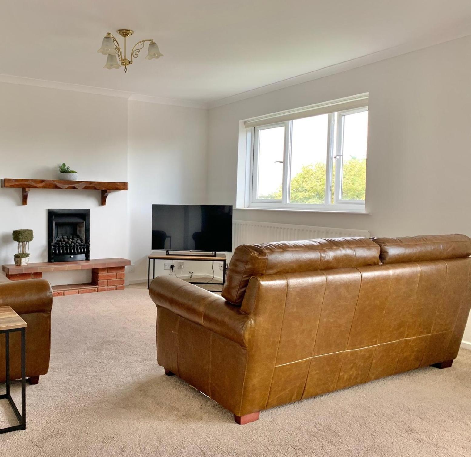 Stratford Upon Avon: 2 Bed Town Centre Apartment, Parking For One Car Dış mekan fotoğraf