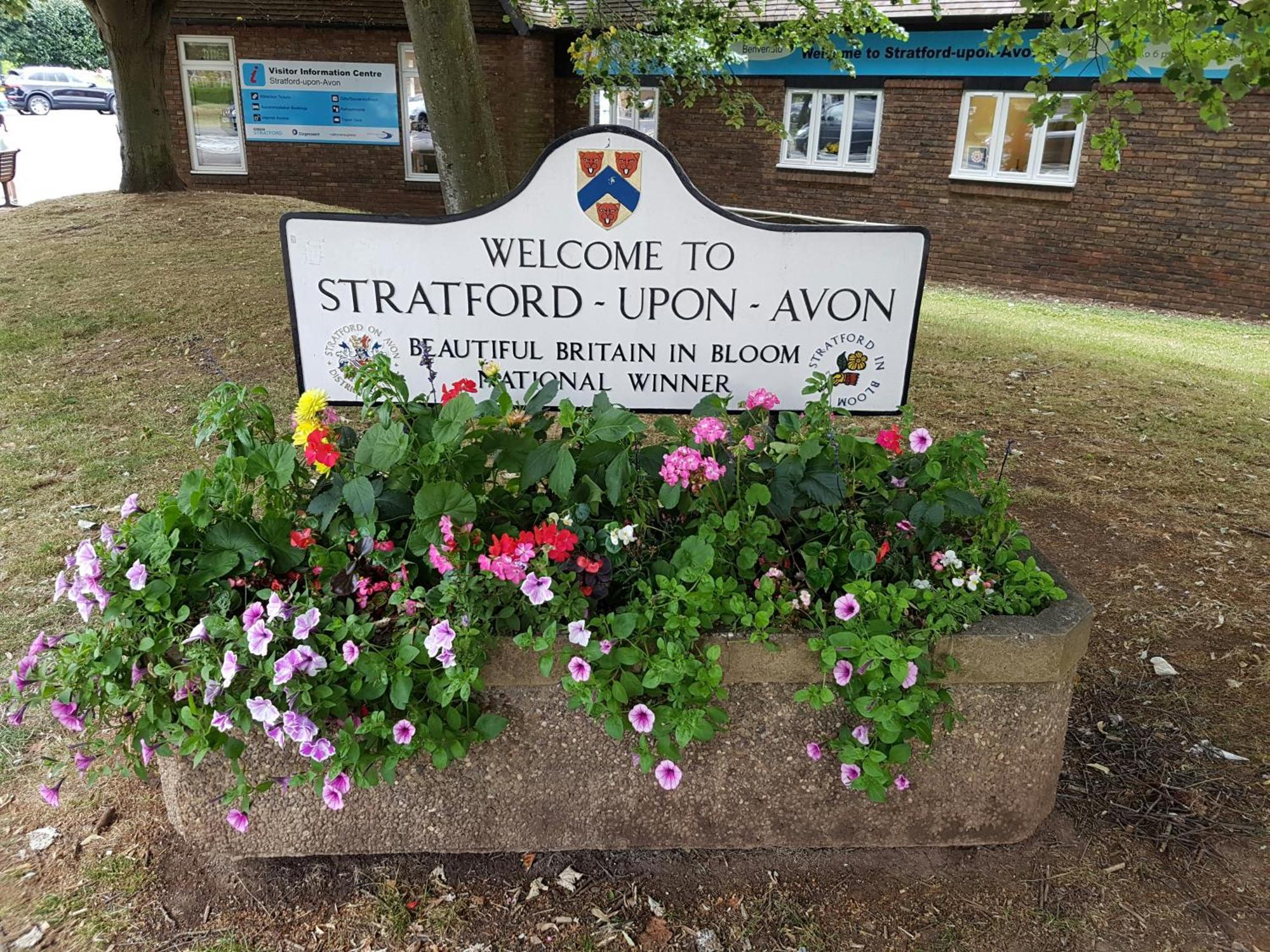 Stratford Upon Avon: 2 Bed Town Centre Apartment, Parking For One Car Dış mekan fotoğraf